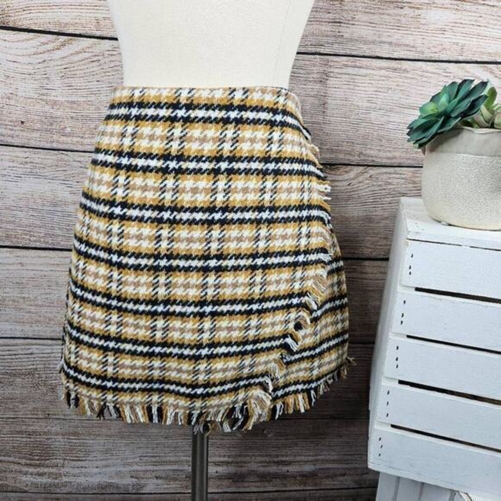 Hyfve Women's Black Plaid Frayed Hem Mini Skirt Size Small